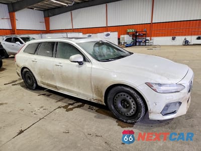 Czwarte zdjęcie samochodu z boku: 2019 VOLVO V90 T6 R-DESIGN VIN:YV1A22VMXK1087418 - miniatura