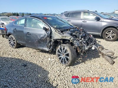 Czwarte zdjęcie samochodu z boku: 2015 VOLVO S60 PLATINUM VIN:YV126MFM7F1352630 - miniatura