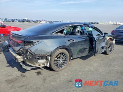 Trzecie zdjęcie samochodu z tyłu: 2021 TOYOTA AVALON XSE VIN:4T1EA1AB1MU006571 - miniatura