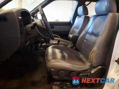 Zdjęcie 7 z 12 samochodu: 1998 NISSAN PATHFINDER XE VIN:JN8AR05Y1WW271457 - miniatura