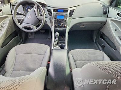 Zdjęcie 8 z 11 samochodu: 2013 HYUNDAI SONATA GLS VIN:5NPEB4AC0DH639116 - miniatura