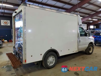 Trzecie zdjęcie samochodu z tyłu: 2021 FORD ECONOLINE E350 SUPER DUTY CUTAWAY VAN VIN:1FDWE3FK2MDC41834 - miniatura
