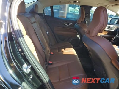 Zdjęcie 10 z 11 samochodu: 2019 VOLVO S60 T6 INSCRIPTION VIN:7JRA22TLXKG010420 - miniatura