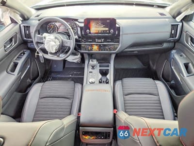 Zdjęcie 8 z 12 samochodu: 2025 NISSAN PATHFINDER ROCK CREEK VIN:5N1DR3BD4SC272833 - miniatura