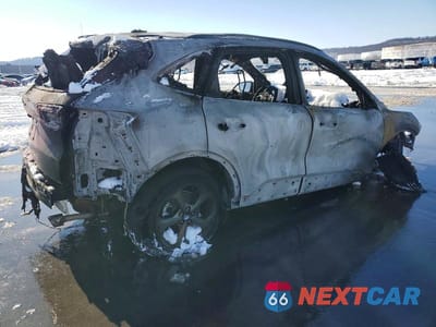 Trzecie zdjęcie samochodu z tyłu: 2024 FORD ESCAPE ST LINE VIN:1FMCU0MN3RUA09607 - miniatura