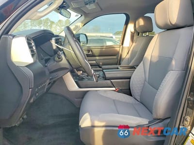 Zdjęcie 7 z 12 samochodu: 2024 TOYOTA TUNDRA CREWMAX SR VIN:5TFLA5DB8RX230392 - miniatura