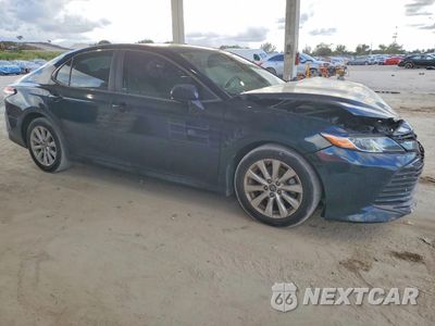 Czwarte zdjęcie samochodu z boku: 2019 TOYOTA CAMRY L VIN:4T1B11HK2KU845537 - miniatura