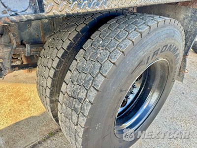 Zdjęcie 14 z 15 samochodu: 2013 FORD F650 SUPER DUTY VIN:3FRNF6HP2DV019755 - miniatura