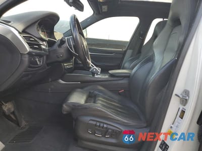 Zdjęcie 7 z 13 samochodu: 2017 BMW X5 M VIN:5YMKT6C33H0U39608 - miniatura