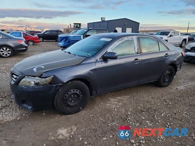 2011 TOYOTA CAMRY LE 4T1BF3EKXBU721811 - główne zdjęcie licytacji z USA - miniatura