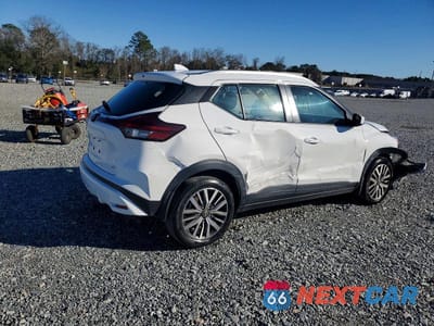 Trzecie zdjęcie samochodu z tyłu: 2023 NISSAN KICKS SV VIN:3N1CP5CV8PL559454 - miniatura