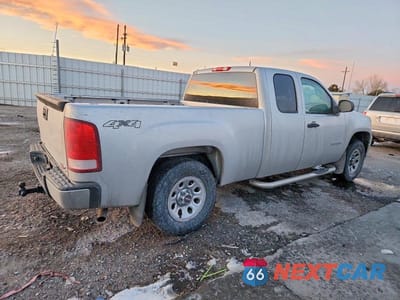 Trzecie zdjęcie samochodu z tyłu: 2013 GMC SIERRA VIN:1GTR2UEA5DZ134790 - miniatura