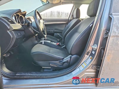 Zdjęcie 7 z 12 samochodu: 2015 MITSUBISHI LANCER SE VIN:JA32V2FW6FU009447 - miniatura