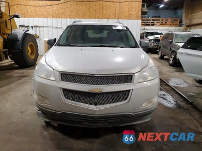 Piąte zdjęcie samochodu w środku: 2011 CHEV TRAVERSE LS VIN:1GNKVFEDXBJ303588 - miniatura