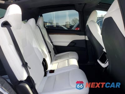 Zdjęcie 10 z 12 samochodu: 2022 TESLA MODEL X VIN:7SAXCAE57NF362905 - miniatura