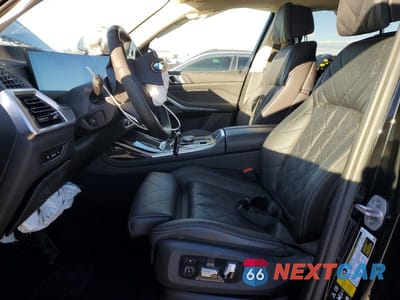 Zdjęcie 7 z 13 samochodu: 2024 BMW X7 XDRIVE40I VIN:5UX23EM09R9U39549 - miniatura