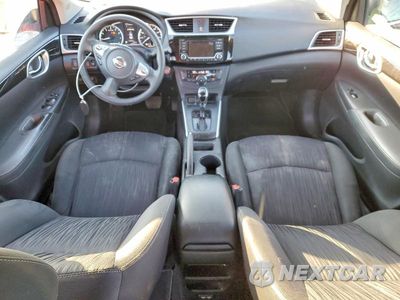 Zdjęcie 8 z 12 samochodu: 2018 NISSAN SENTRA S VIN:3N1AB7AP7JY283302 - miniatura