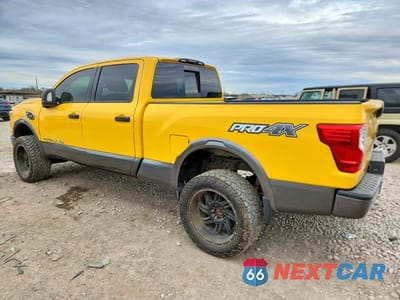 Drugie zdjęcie samochodu z przodu: 2016 NISSAN TITAN XD SL VIN:1N6BA1F47GN509342 - miniatura