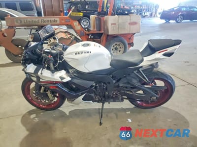 Trzecie zdjęcie samochodu z tyłu: 2024 SUZUKI GSX-R600 VIN:JS1GN7FA9R7100055 - miniatura