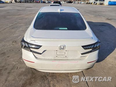 Zdjęcie 6 z 14 samochodu: 2018 HONDA ACCORD SPORT VIN:1HGCV1F39JA255751 - miniatura