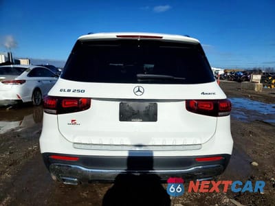 Zdjęcie 6 z 12 samochodu: 2021 MERCEDES-BENZ GLB 250 4MATIC VIN:W1N4M4HB4MW109334 - miniatura