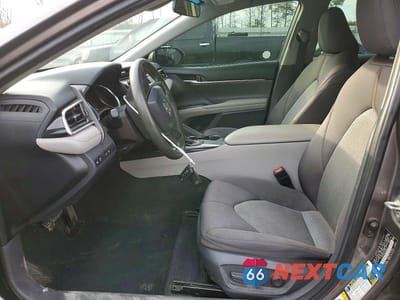 Zdjęcie 7 z 12 samochodu: 2018 TOYOTA CAMRY LE VIN:4T1B11HK3JU566144 - miniatura