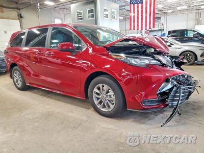 Czwarte zdjęcie samochodu z boku: 2025 TOYOTA SIENNA LE VIN:5TDKRKEC5SS277062 - miniatura