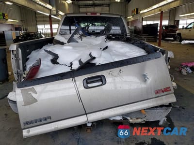 Zdjęcie 6 z 12 samochodu: 2001 GMC NEW SIERRA C1500 VIN:2GTEC19T511164088 - miniatura