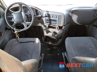 Zdjęcie 8 z 13 samochodu: 2005 CHEVROLET ASTRO VAN UTILITY / SERVICE VAN VIN:1GCDM19X85B109829 - miniatura
