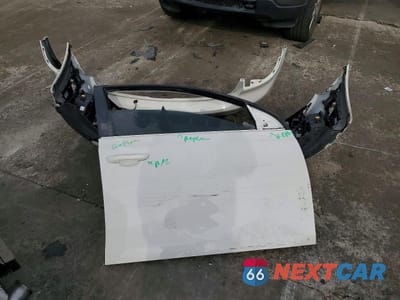 Zdjęcie 12 z 13 samochodu: 2012 VOLKSWAGEN GTI VIN:WVWHD7AJ9CW102678 - miniatura