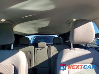 Zdjęcie 10 z 14 samochodu: 2022 FORD ESCAPE SE VIN:1FMCU0G64NUB68733 - miniatura