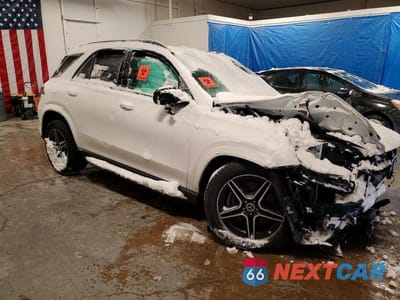 Czwarte zdjęcie samochodu z boku: 2025 MERCEDES-BENZ GLE 350 4MATIC VIN:4JGFB4FB0SB471167 - miniatura