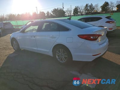 Drugie zdjęcie samochodu z przodu: 2016 HYUNDAI SONATA SE VIN:5NPE24AF9GH300322 - miniatura