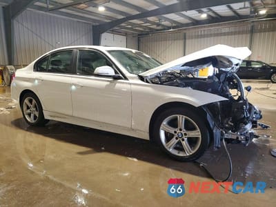 Czwarte zdjęcie samochodu z boku: 2015 BMW 3 SERIES 320 I XDRI VIN:WBA3B5G54FNS19221 - miniatura