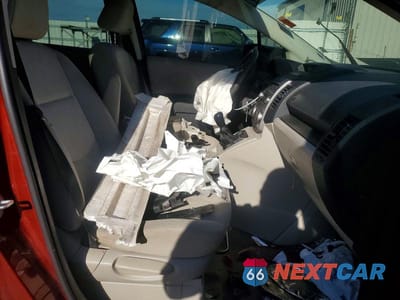 Zdjęcie 7 z 12 samochodu: 2010 MAZDA 5 VIN:JM1CR2WL0A0388865 - miniatura