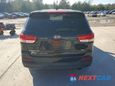 Zdjęcie 6 z 11 samochodu: 2016 KIA SORENTO LX VIN:5XYPG4A37GG002441 - miniatura