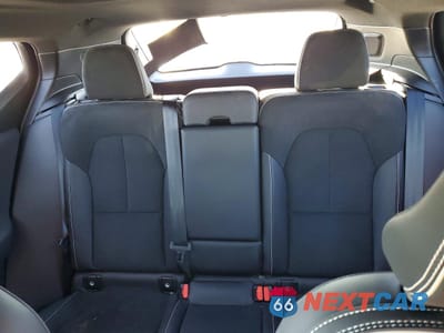 Zdjęcie 10 z 14 samochodu: 2022 VOLVO XC40 T5 R-DESIGN VIN:YV4162UM9N2789527 - miniatura