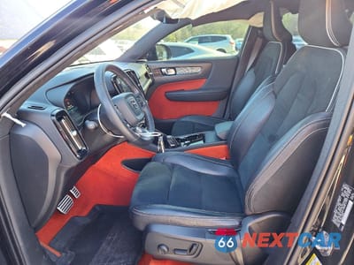 Zdjęcie 7 z 13 samochodu: 2021 VOLVO XC40 RECHARGE VIN:YV4ED3UR3M2567265 - miniatura