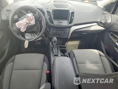 Zdjęcie 8 z 13 samochodu: 2019 FORD ESCAPE SE VIN:1FMCU9GD2KUA19655 - miniatura