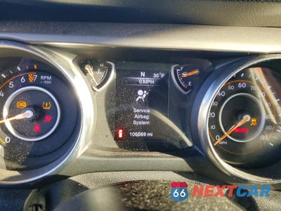 Zdjęcie 9 z 13 samochodu: 2019 JEEP WRANGLER UNLIMITED SPORT VIN:1C4HJXDGXKW630656 - miniatura