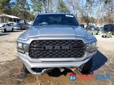 Piąte zdjęcie samochodu w środku: 2024 RAM 2500 BIG HORN VIN:3C6UR5DJ5RG306635 - miniatura