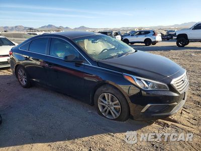 Czwarte zdjęcie samochodu z boku: 2017 HYUNDAI SONATA SE VIN:5NPE24AF0HH472319 - miniatura