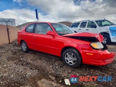 Czwarte zdjęcie samochodu z boku: 2003 HYUNDAI ACCENT GL VIN:KMHCG35C43U256244 - miniatura