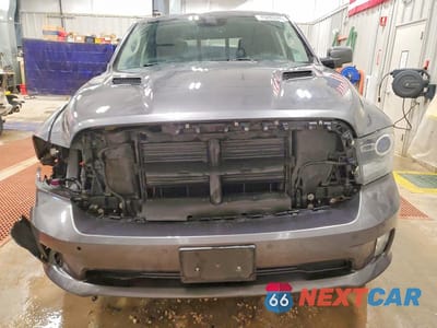 Piąte zdjęcie samochodu w środku: 2017 RAM 1500 SPORT VIN:1C6RR7MT6HS658844 - miniatura