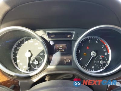 Zdjęcie 9 z 12 samochodu: 2016 MERCEDES-BENZ GL 550 4MATIC VIN:4JGDF7DE6GA638669 - miniatura