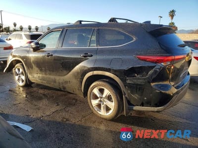 Drugie zdjęcie samochodu z przodu: 2021 TOYOTA HIGHLANDER L VIN:5TDZZRAH9MS070167 - miniatura