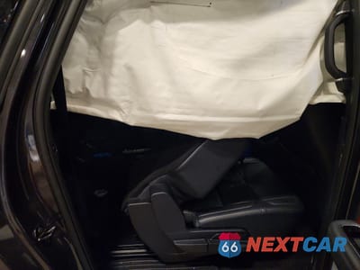 Zdjęcie 11 z 13 samochodu: 2023 LINCOLN NAVIGATOR L RESERVE VIN:5LMJJ3LG9PEL13310 - miniatura