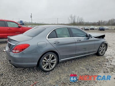 Trzecie zdjęcie samochodu z tyłu: 2018 MERCEDES-BENZ C 300 VIN:55SWF4JB9JU248023 - miniatura