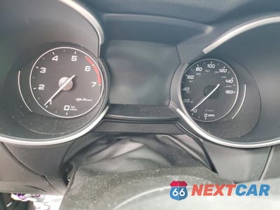 Zdjęcie 9 z 12 samochodu: 2021 ALFA ROMEO STELVIO TI VIN:ZASPAKBN3M7D02726 - miniatura