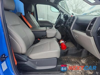 Zdjęcie 10 z 12 samochodu: 2022 FORD F450 SUPER DUTY BOX TRUCK VIN:1FDUF4GN8NEE43866 - miniatura